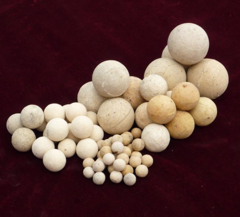 不同種類(lèi)的耐火球優(yōu)勢(shì)對(duì)比(圖1) 不同種類(lèi)的耐火球優(yōu)勢(shì)對(duì)比(圖1)